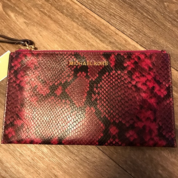 MICHAEL Michael Kors Handbags - NWT Michael Kors large wristlet pink